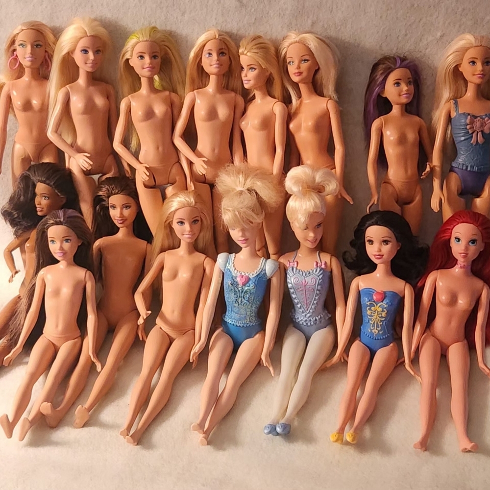 16 Barbies Clean No Clothes Lot Or Bundle Of Dolls